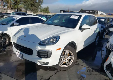 2016 Porsche Cayenne из США, поврежденный, VIN WP1AA2A25GLA03058